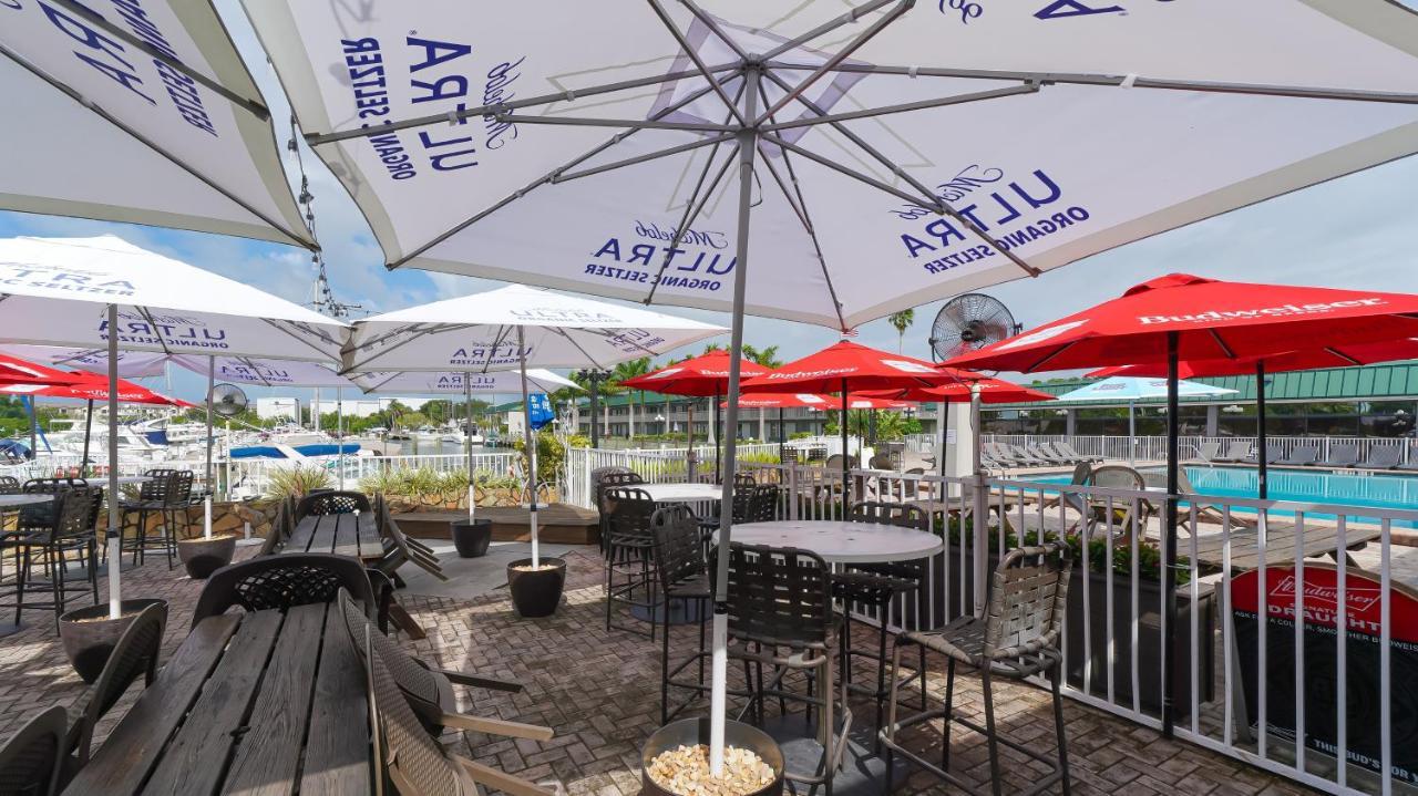 Waterfront Room, Heated Pool, Tiki Bar & Grill South Bradenton Exterior foto
