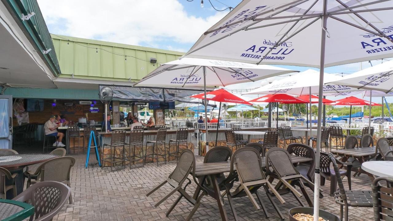 Waterfront Room, Heated Pool, Tiki Bar & Grill South Bradenton Exterior foto