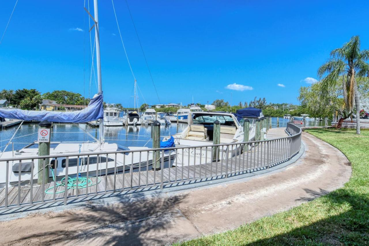 Waterfront Room, Heated Pool, Tiki Bar & Grill South Bradenton Exterior foto