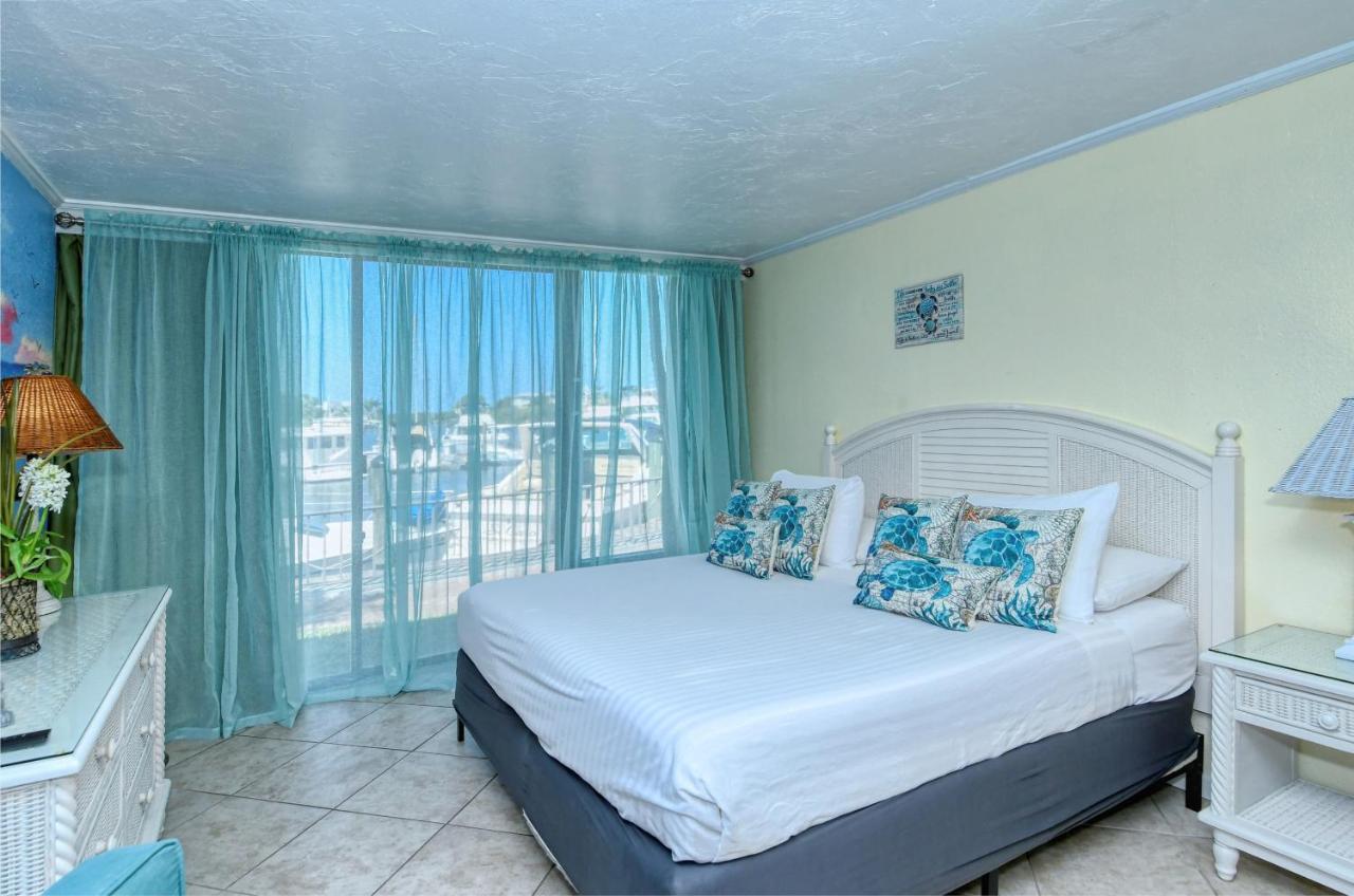 Waterfront Room, Heated Pool, Tiki Bar & Grill South Bradenton Exterior foto