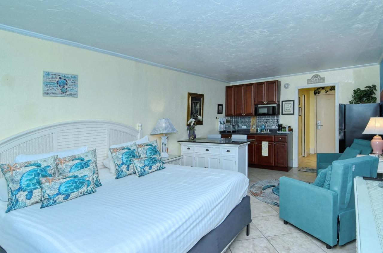Waterfront Room, Heated Pool, Tiki Bar & Grill South Bradenton Exterior foto