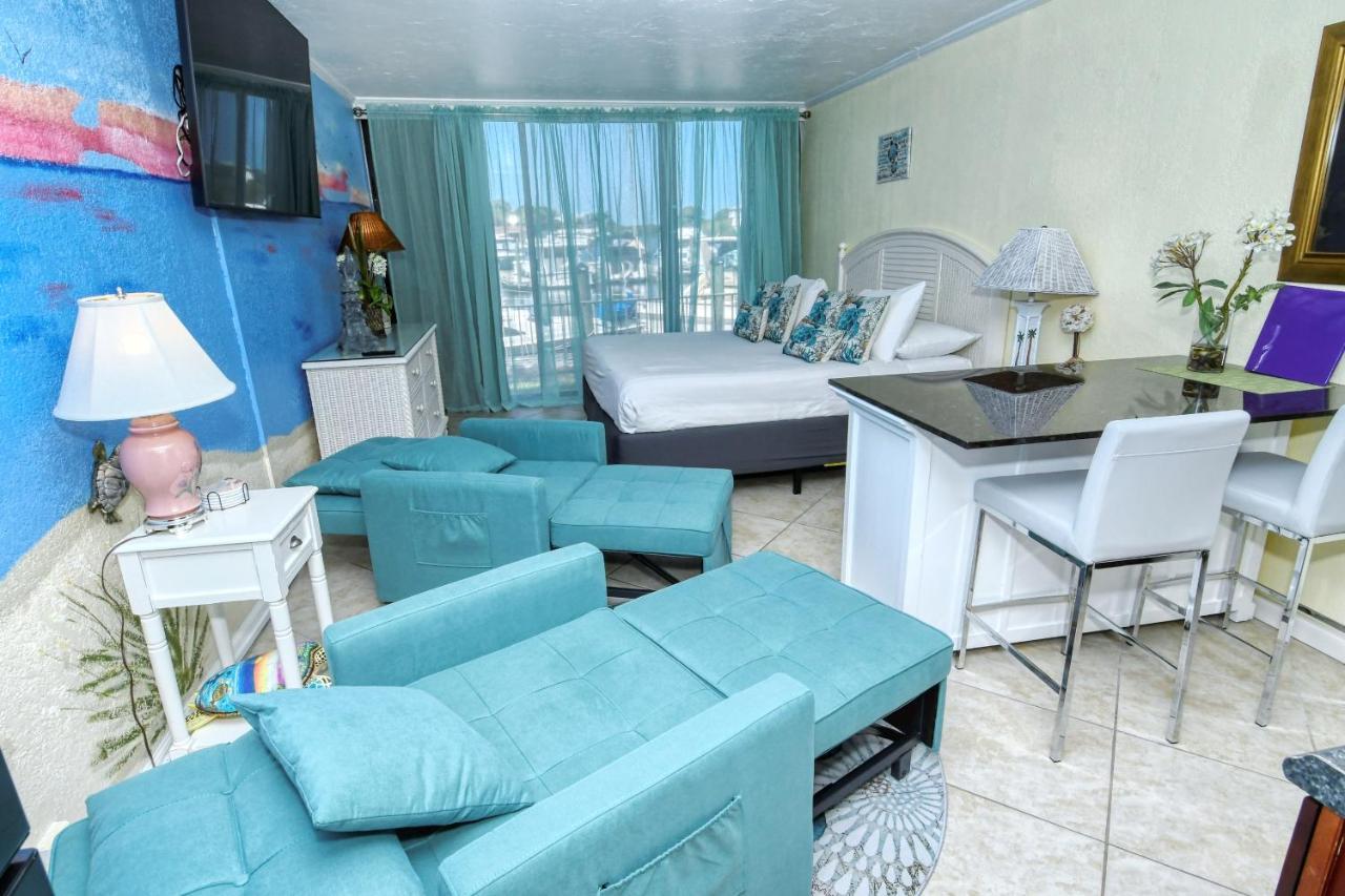 Waterfront Room, Heated Pool, Tiki Bar & Grill South Bradenton Exterior foto